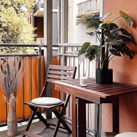 Retreat Mit Balkon Zum Innenhof * Zwickau